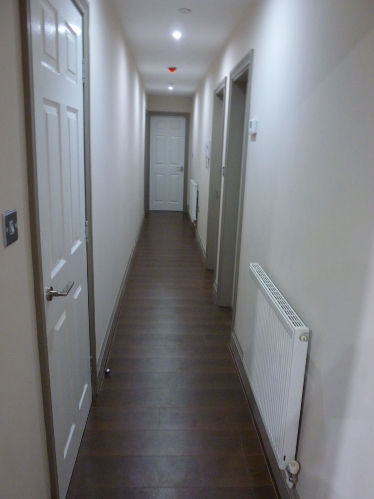 Base Serviced Apartments - Sir Thomas Street 24/57