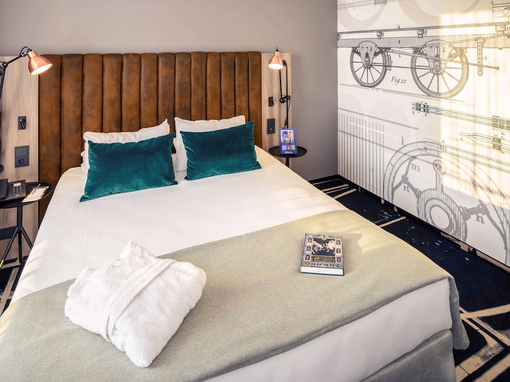 SUPERIOR, DOUBLE BED