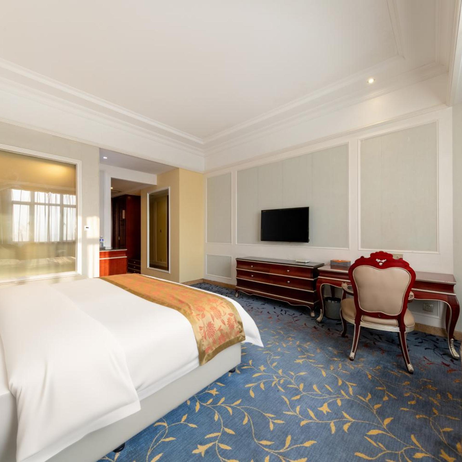 Yinquan Hotel 17/46