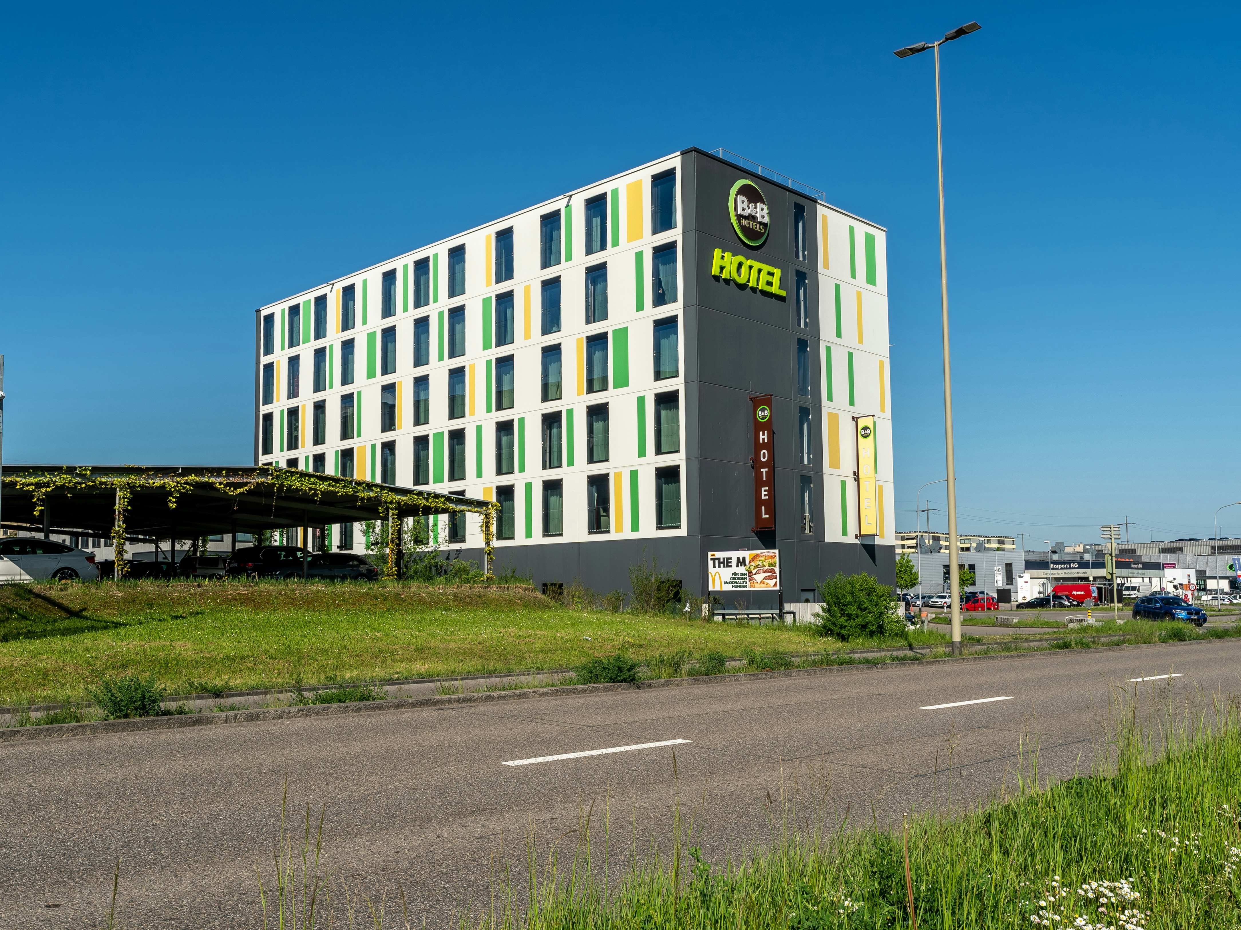 B&B Hotel Zurich Airport