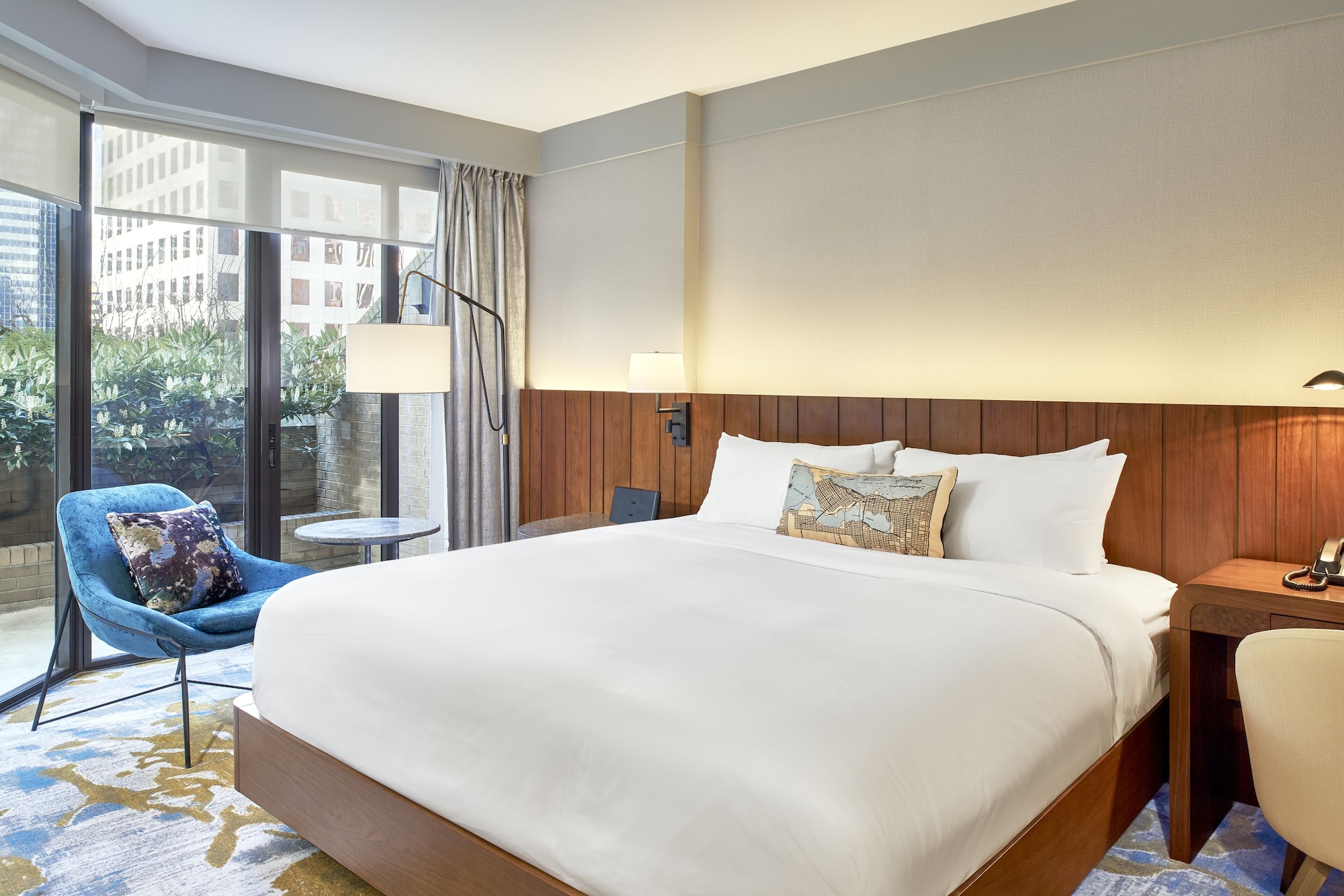 Room at METROPOLITAN VANCOUVER, VANCOUVER - BRITISH COLUMBIA