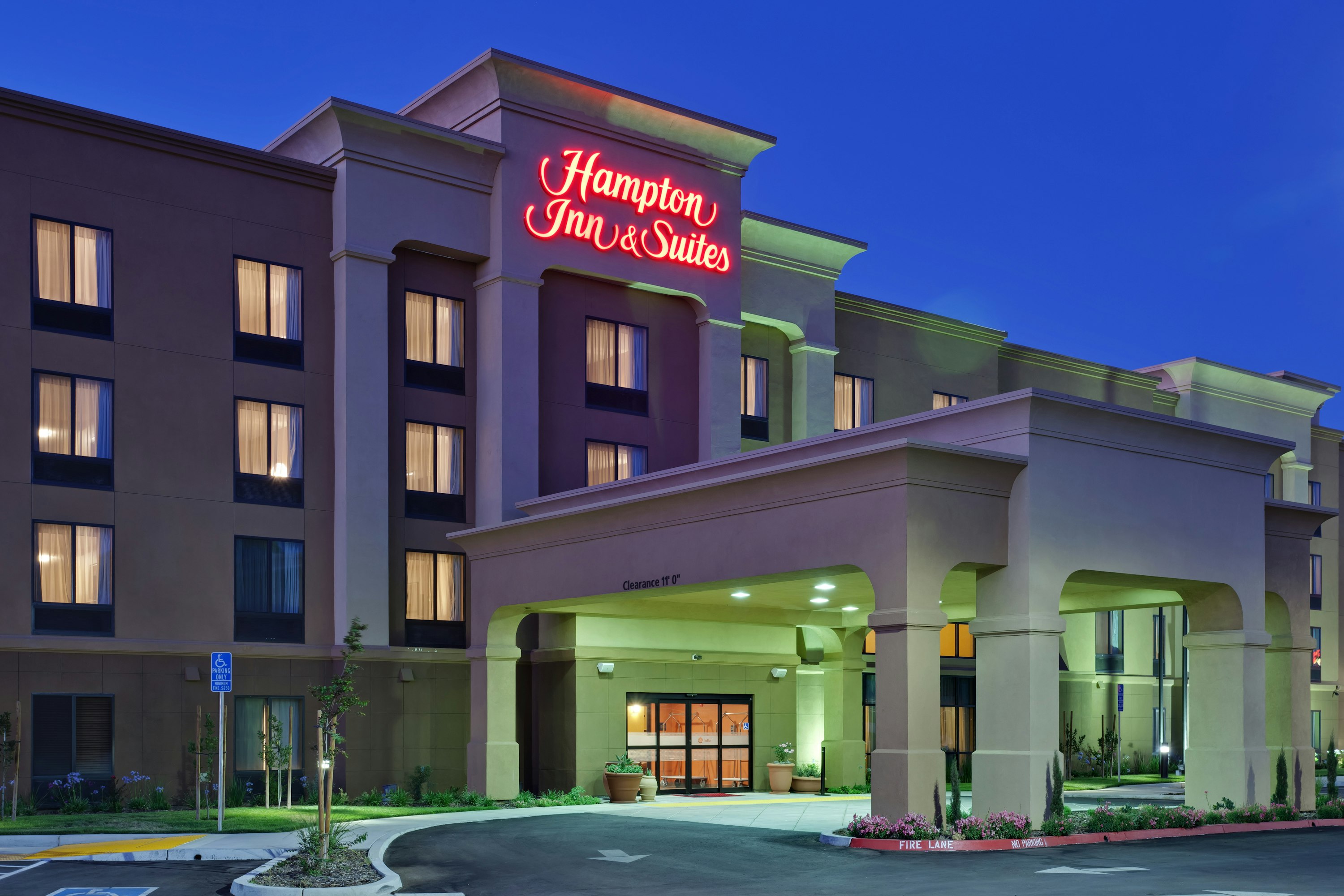 Hampton Inn & Suites Fresno-Northwest, CA 32/33
