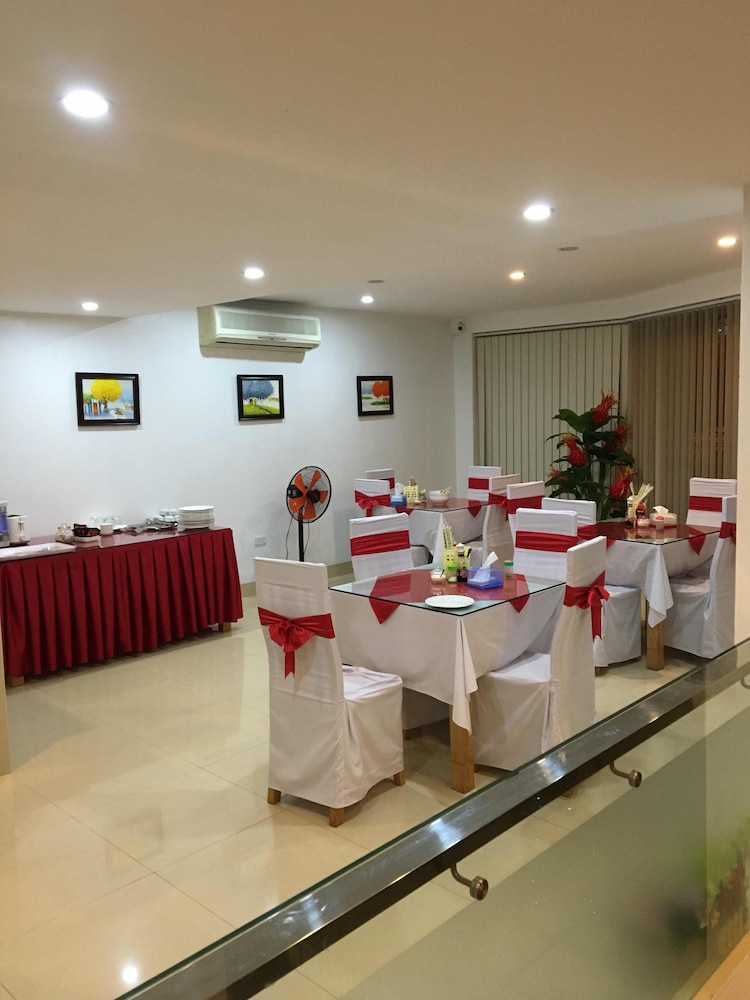 New Airport Hotel 37/50