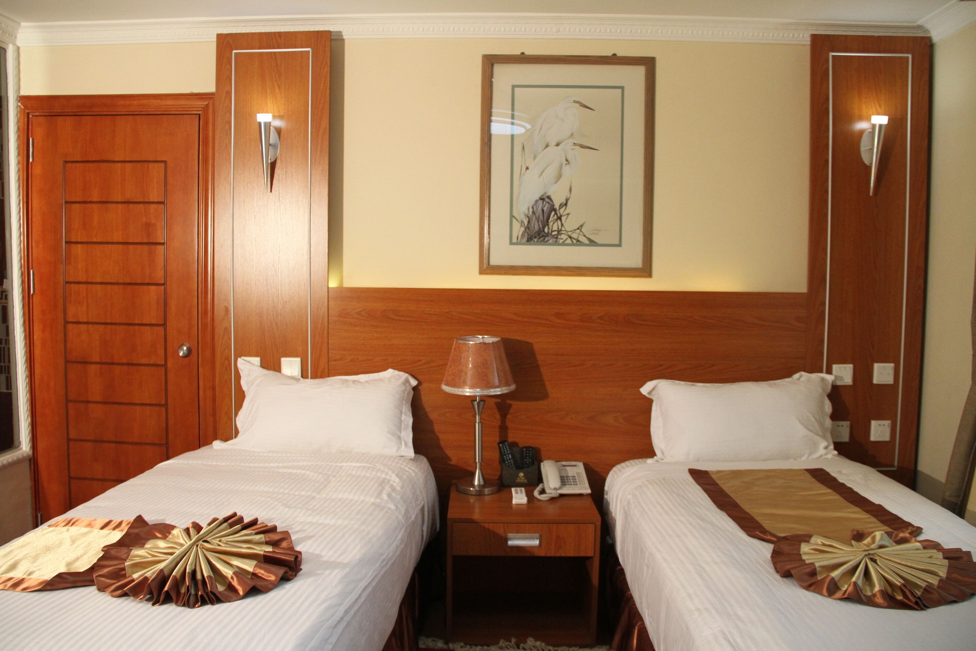 STANDARD, TWIN BEDS