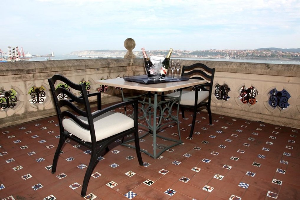 Hotel Urh Palacio de Oriol Formerly Nh Palacio de Oriol 40/48