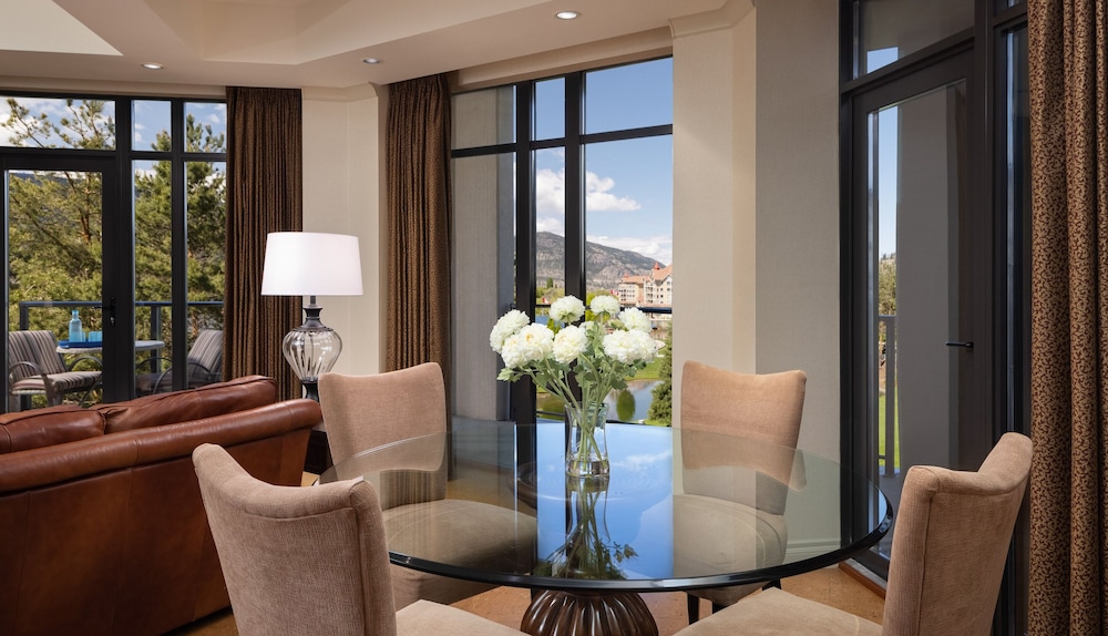 The Royal Kelowna 35/64