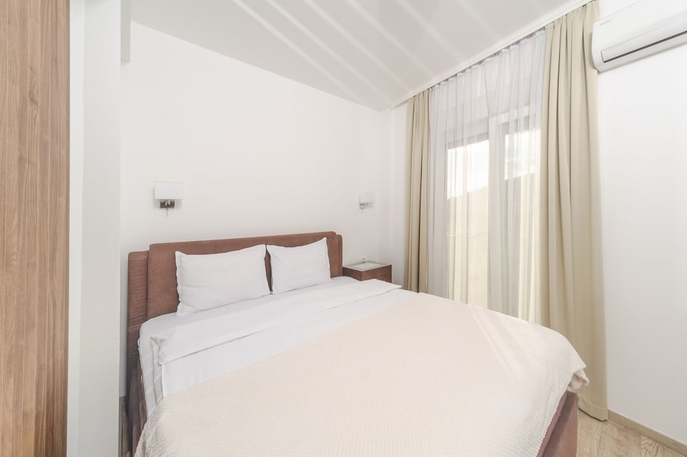 Hotel 219 Budva 33/75
