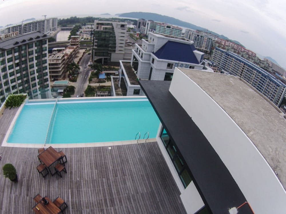 Sky Hotel Kota Kinabalu 29/50