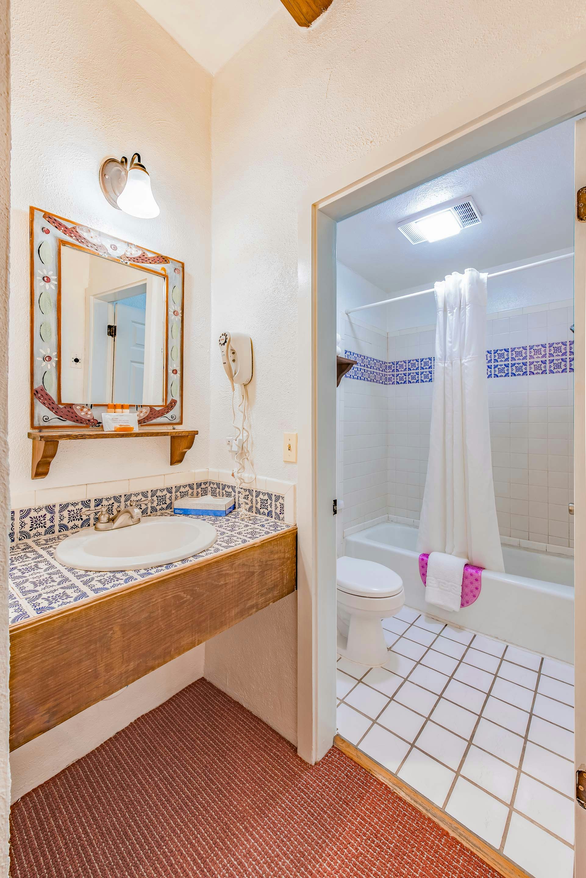 The Historic Taos Inn 78/80