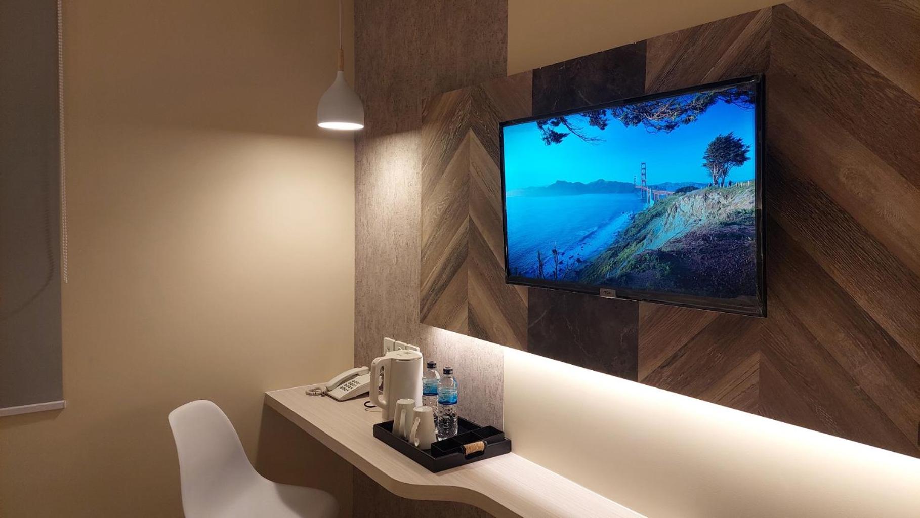 SIP Azana Hotel Jayapura 40/50