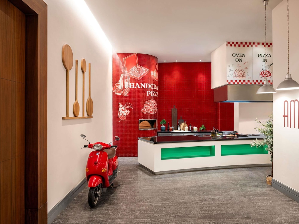 Ibis Mall Avenue Dubai 24/50