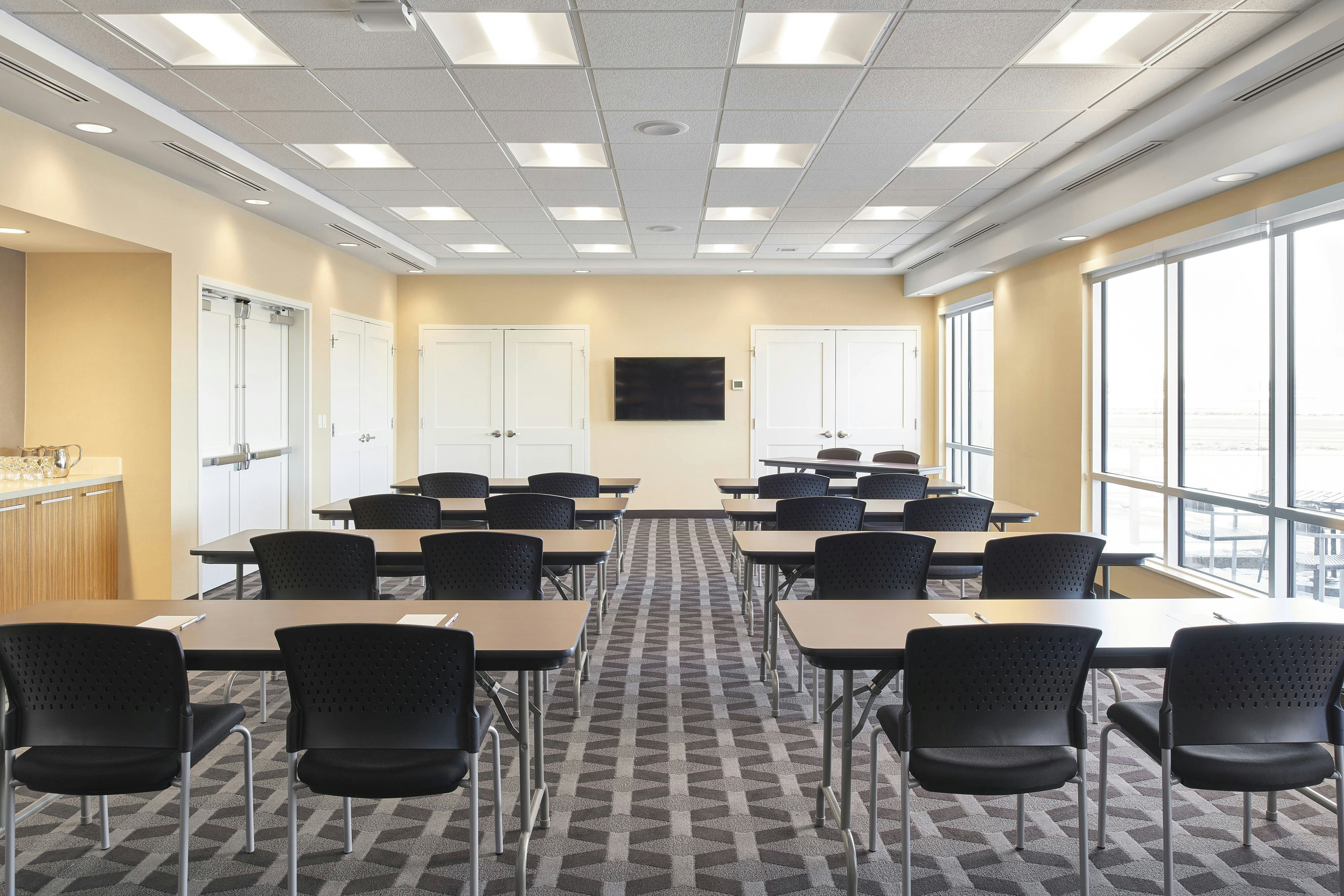 TownePlace Suites by Marriott Medicine Hat 8/12