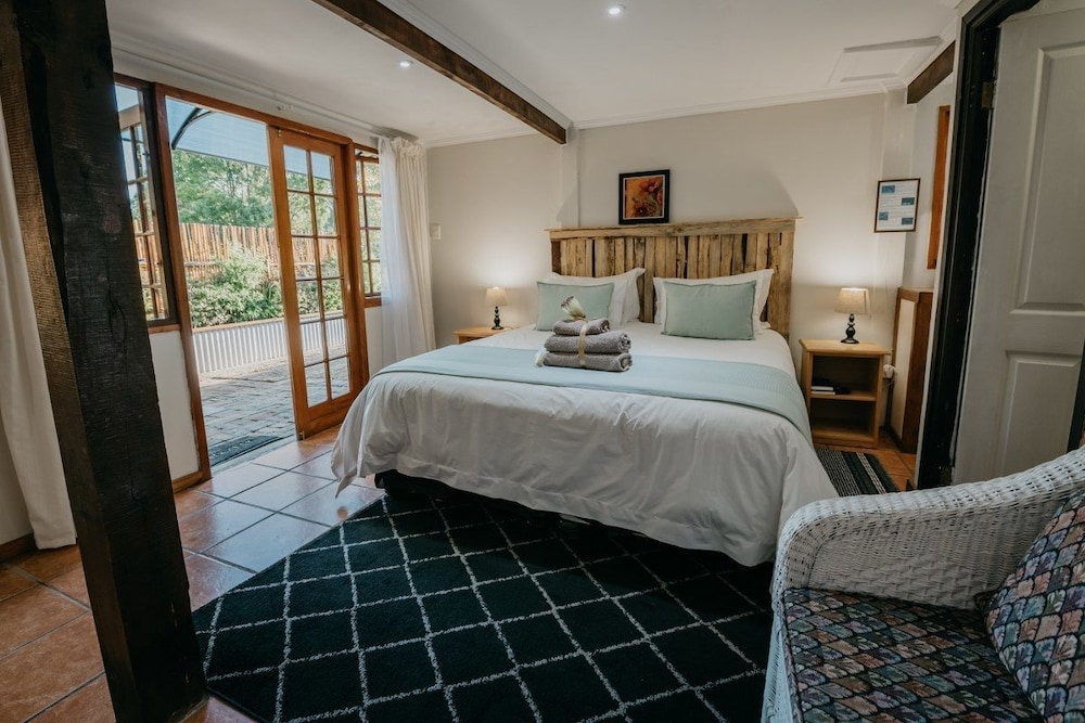 The Village Lodge 12/50