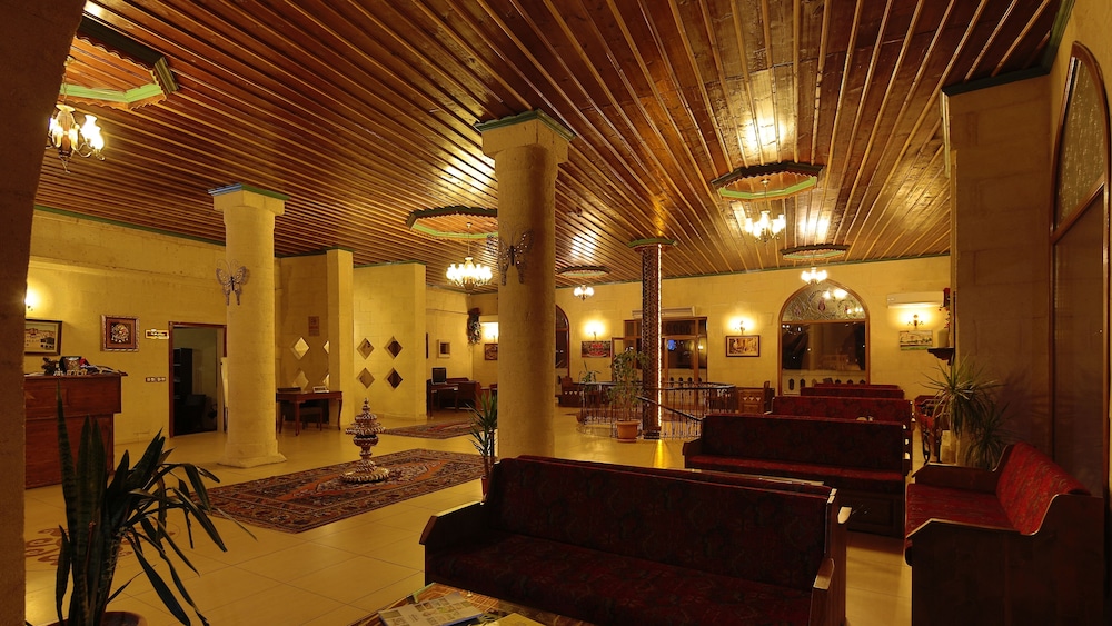 Dilek Kaya Hotel Special Class 8/71