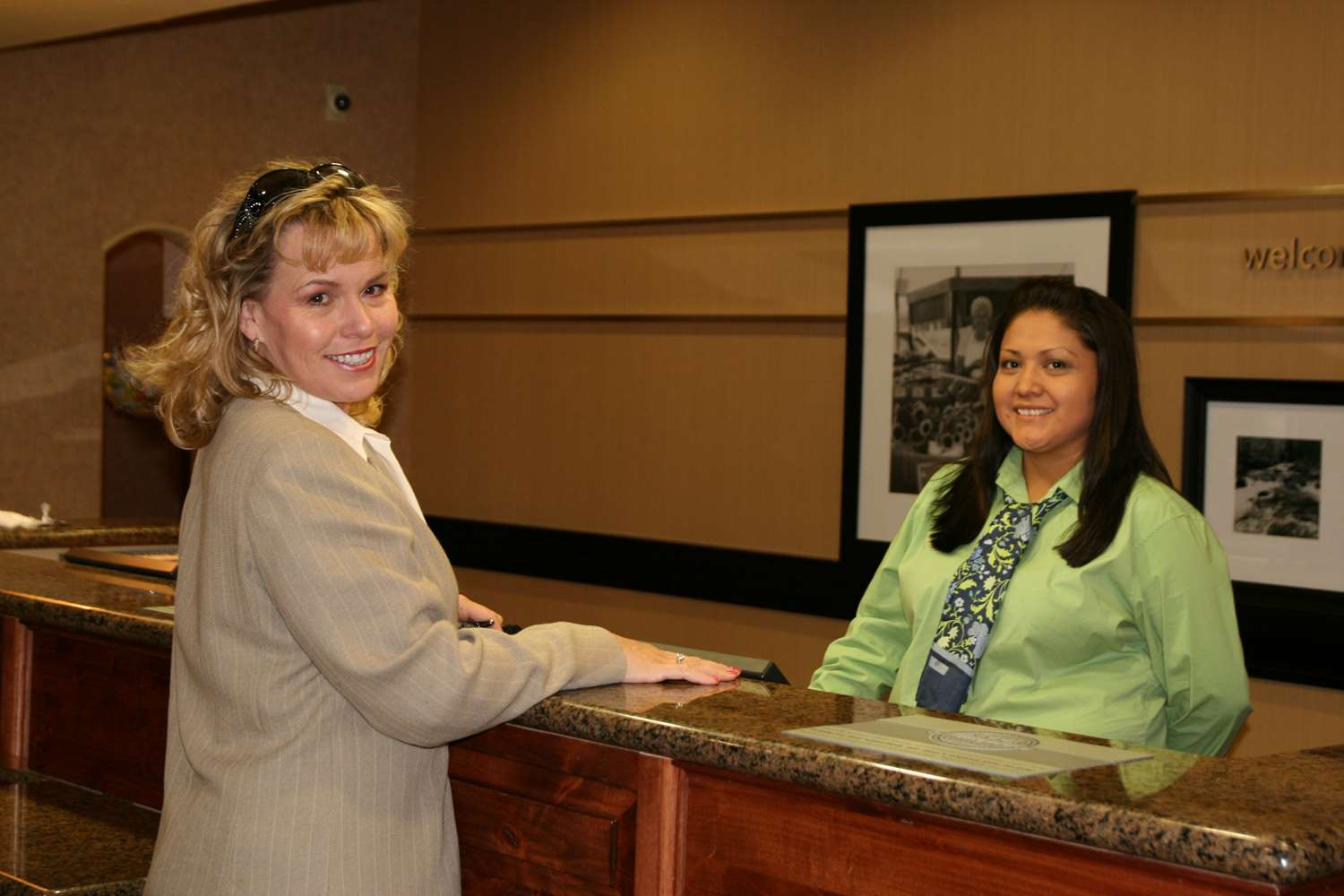 Hampton Inn & Suites Farmington, NM 4/33