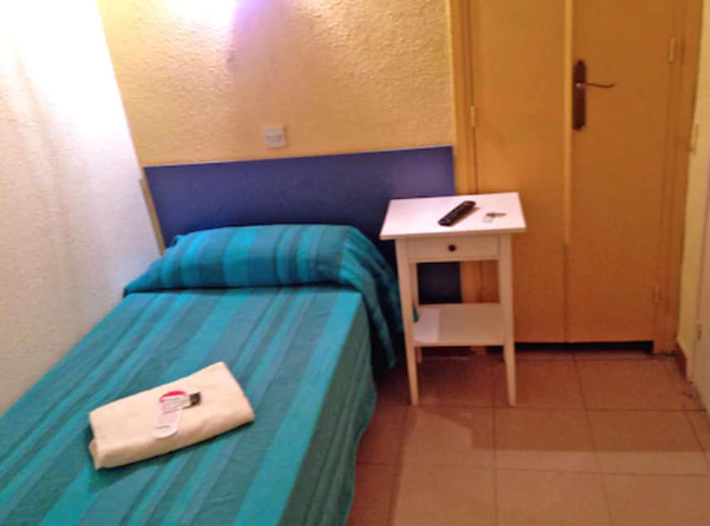 Hostal Delfos 39/49