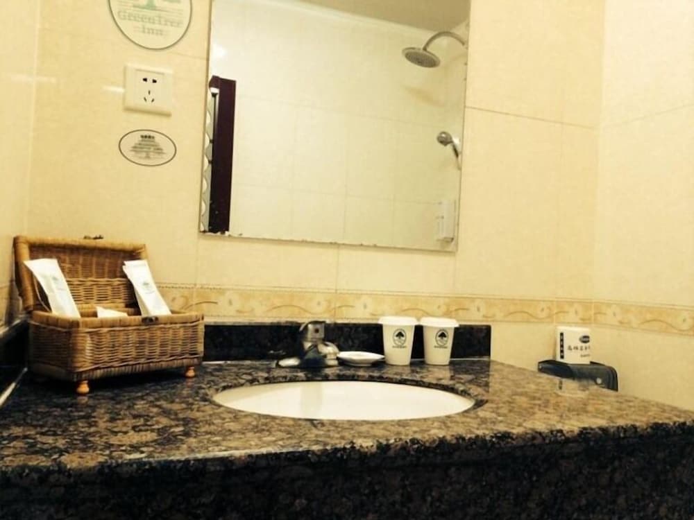 Greentree Inn Nanning Xiuxiang Hotel 38/38