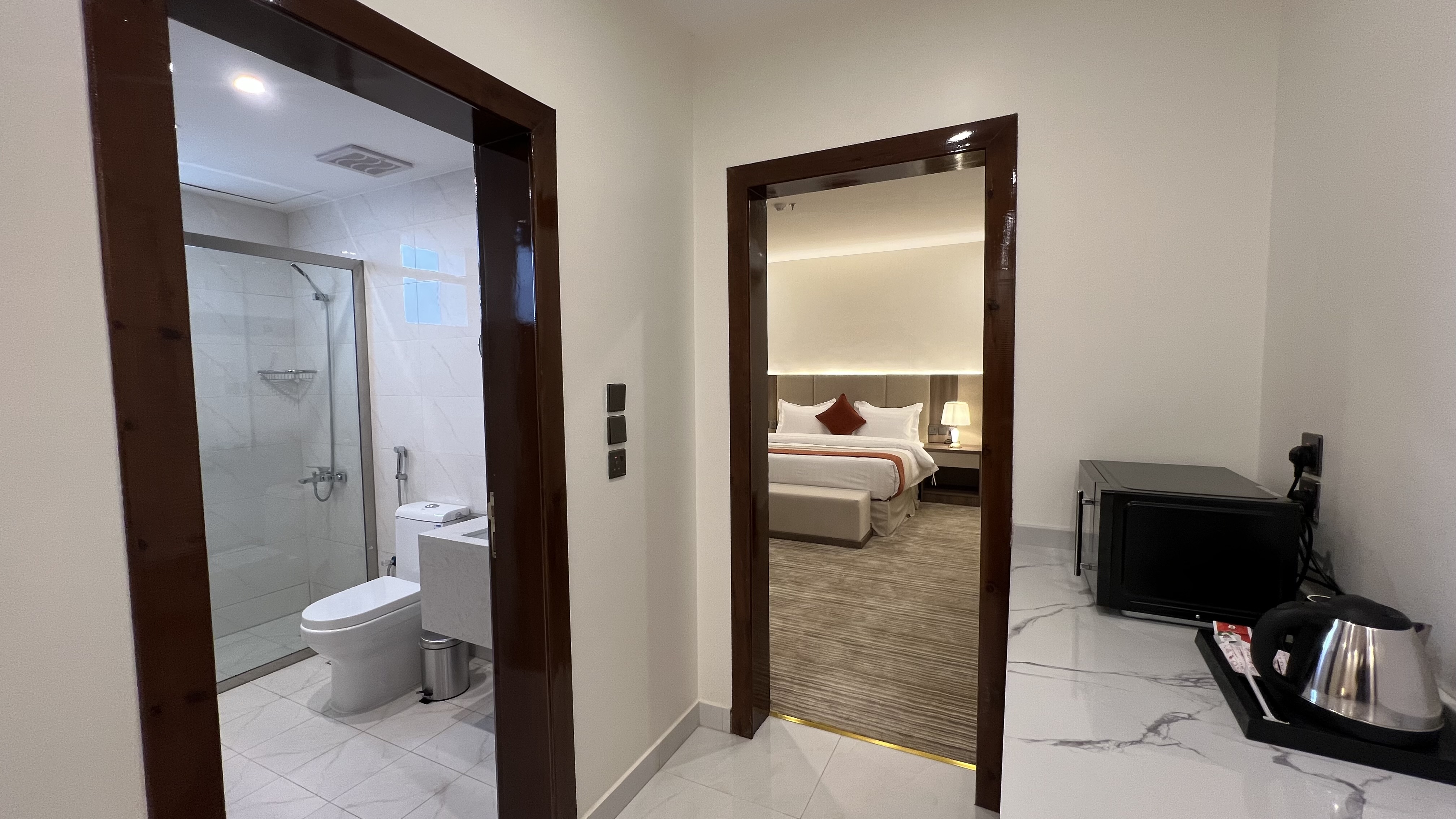 جناح جونيور، فندق إيورا(Eioraa Hotel) 2/3