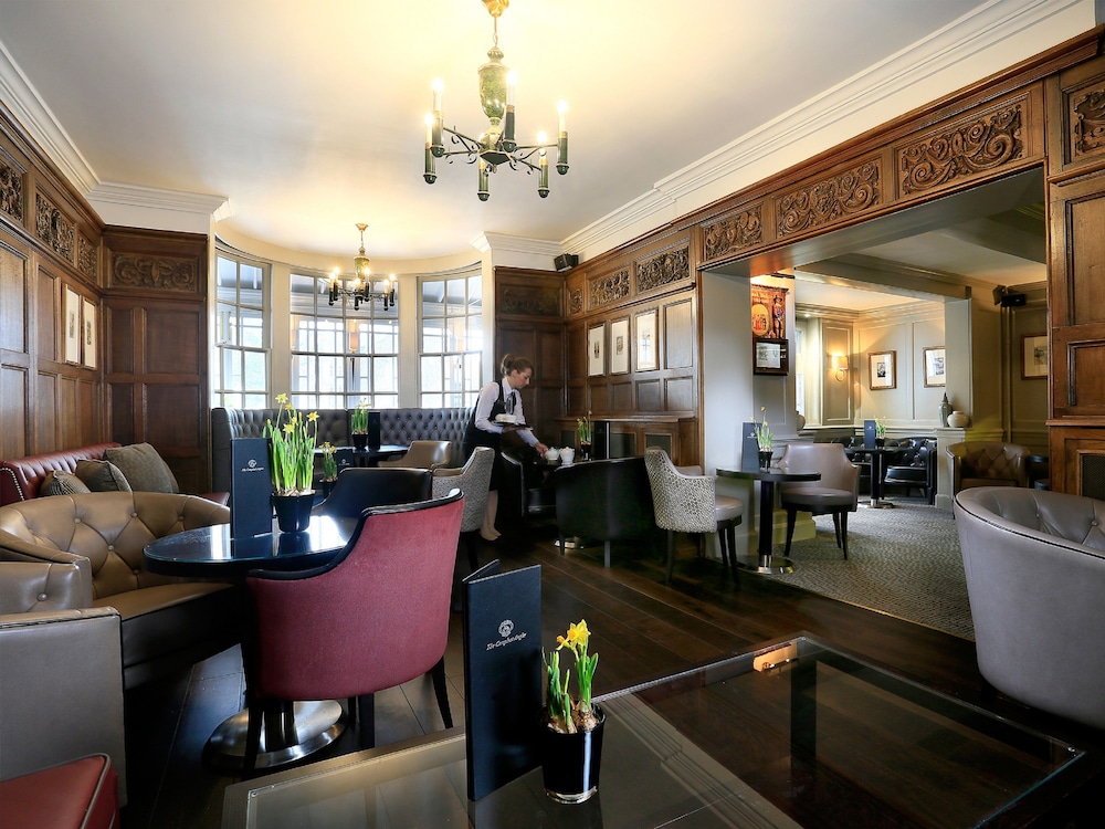 Macdonald Compleat Angler 40/69