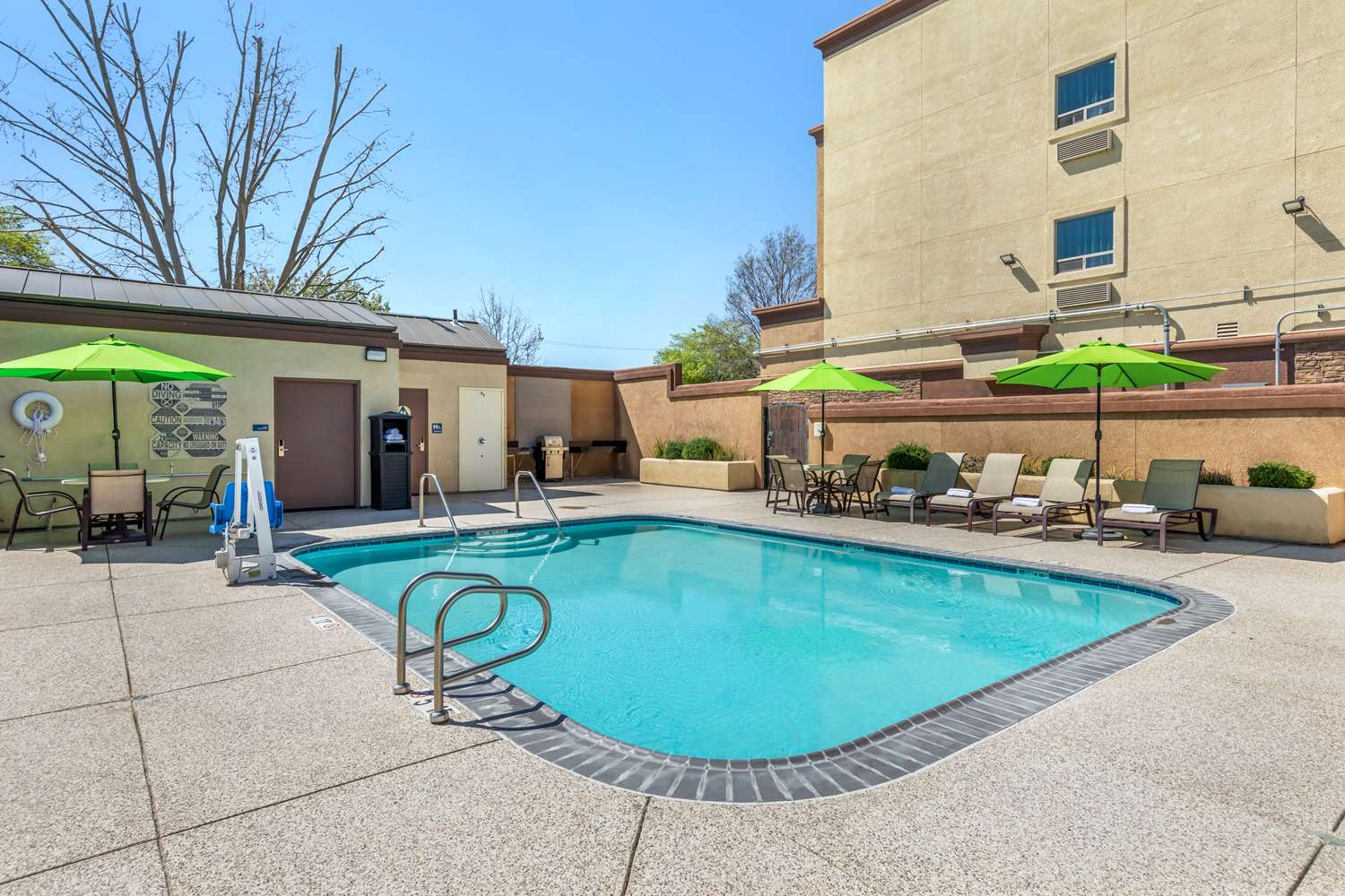 Best Western Plus Taft Inn 40/41