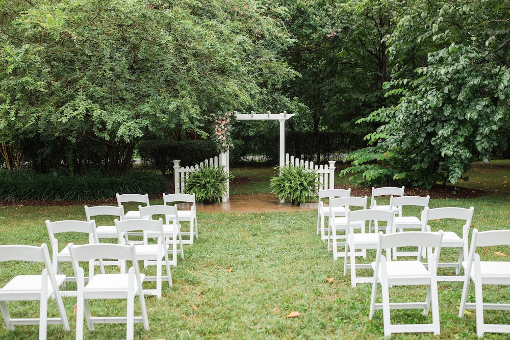 Burke Manor Inn & Pavilion 37/49