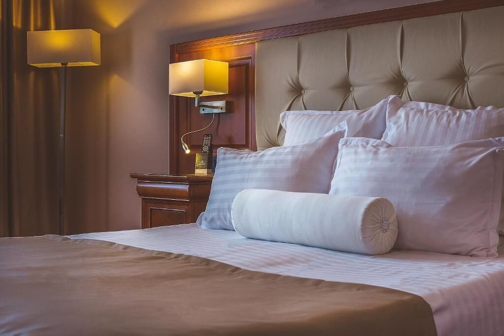 Hotel Athos R M T 45/69