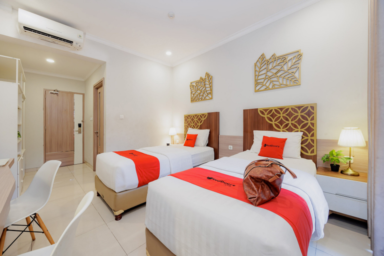 Reddoorz, Premium, Twin Beds