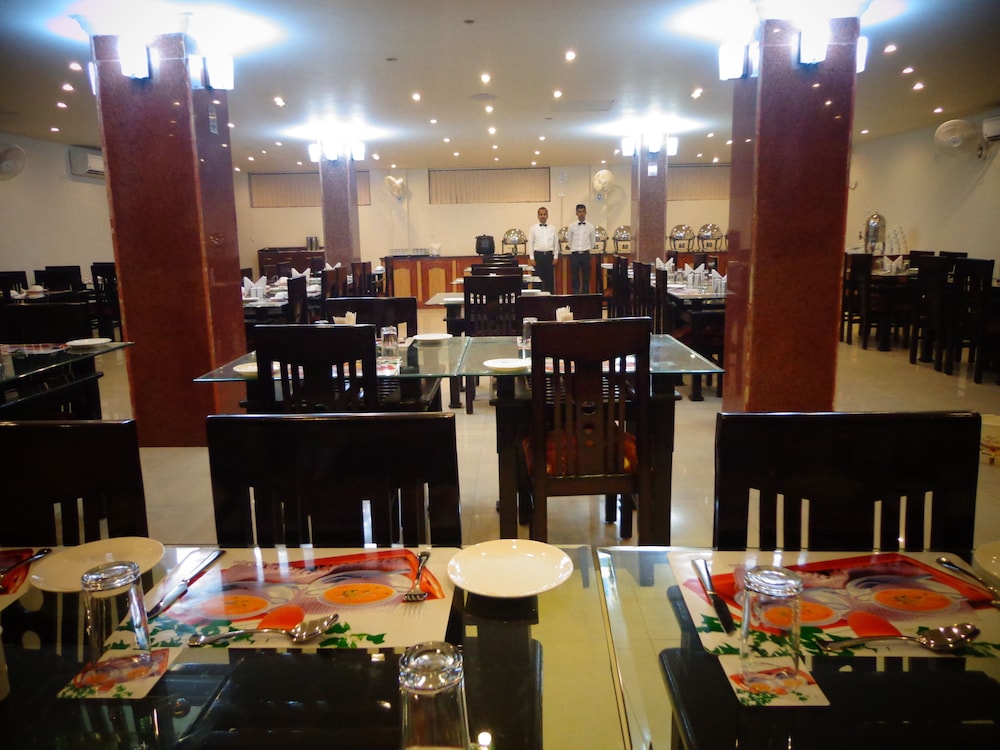 BODHGAYA REGENCY HOTEL 40/50