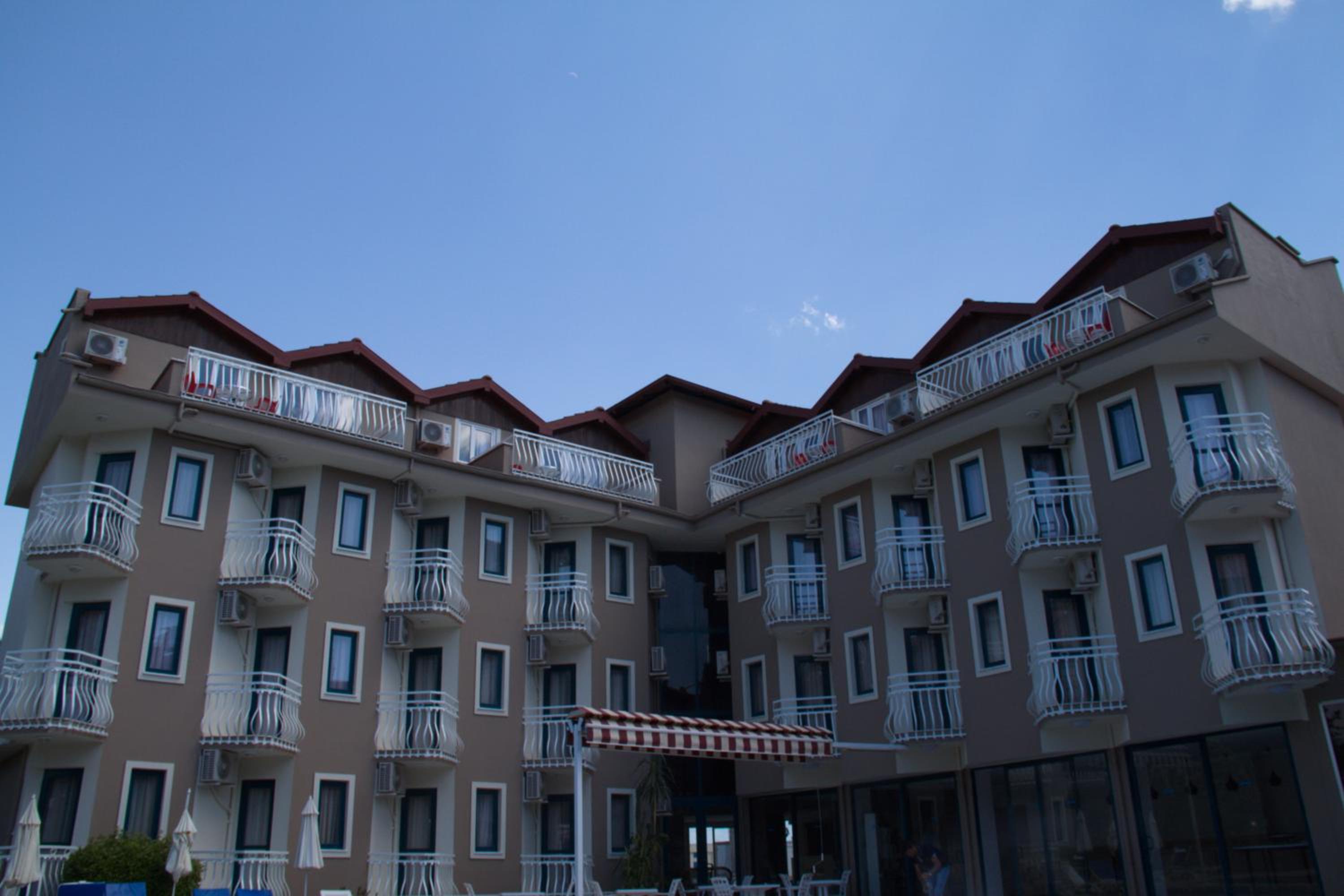 Remer Hotel 1/50