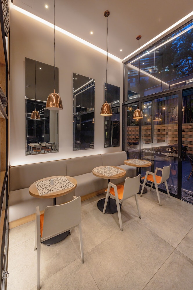 LETTERA HOTEL 34/50