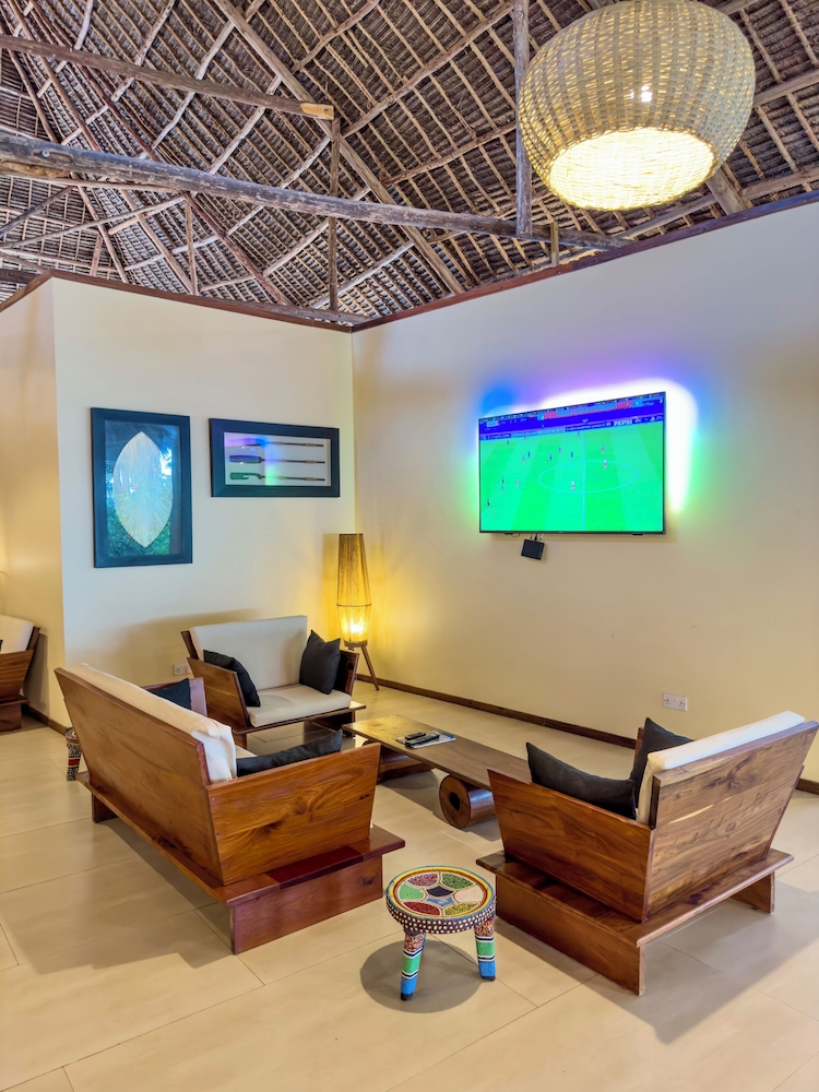Alma Boutique Hotel 33/50