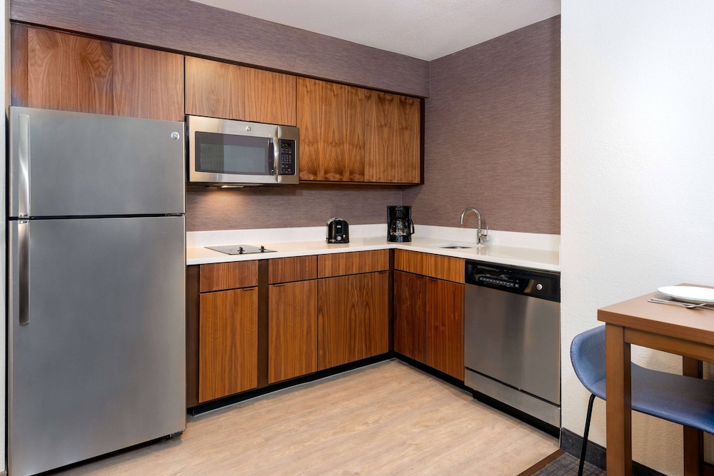 Residence Inn By Marriott Boston Brockton/Easton 2/26
