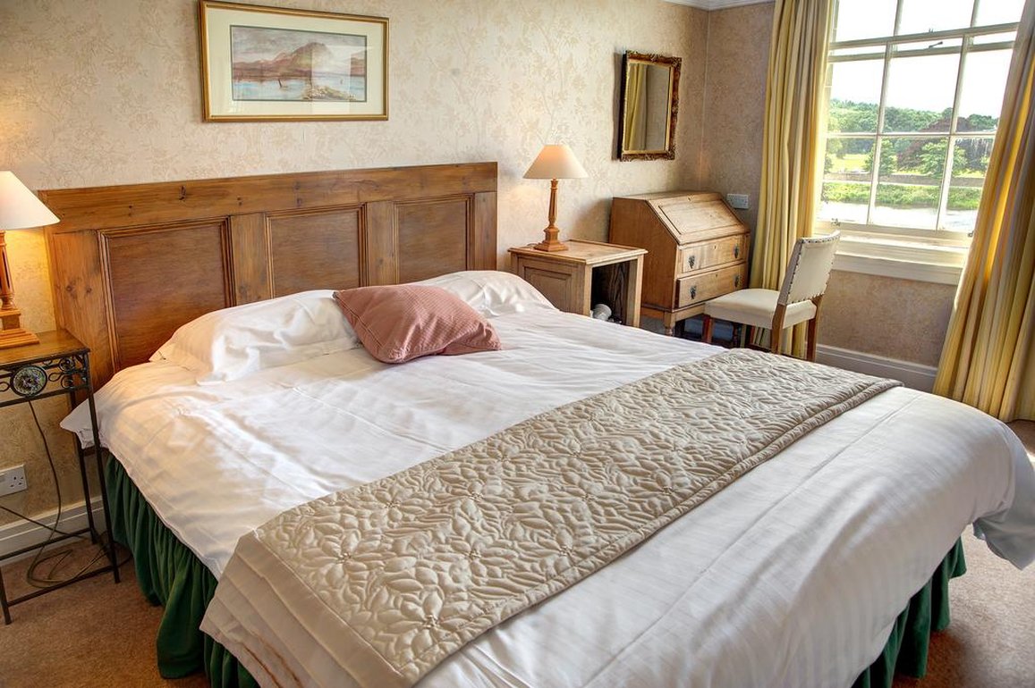 Ednam House Hotel 10/69
