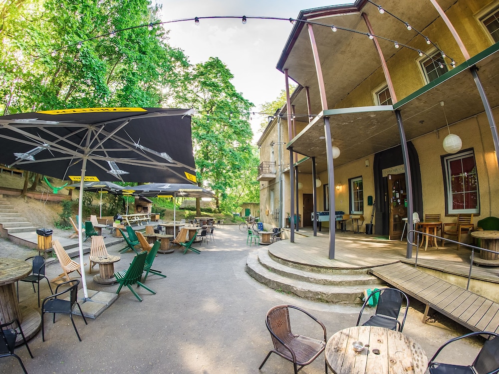 Downtown Forest Hostel & Camping 45/50