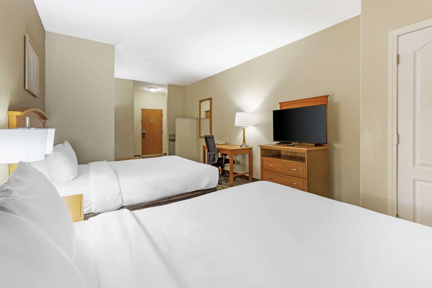 SUITE, 2 QUEEN BEDS