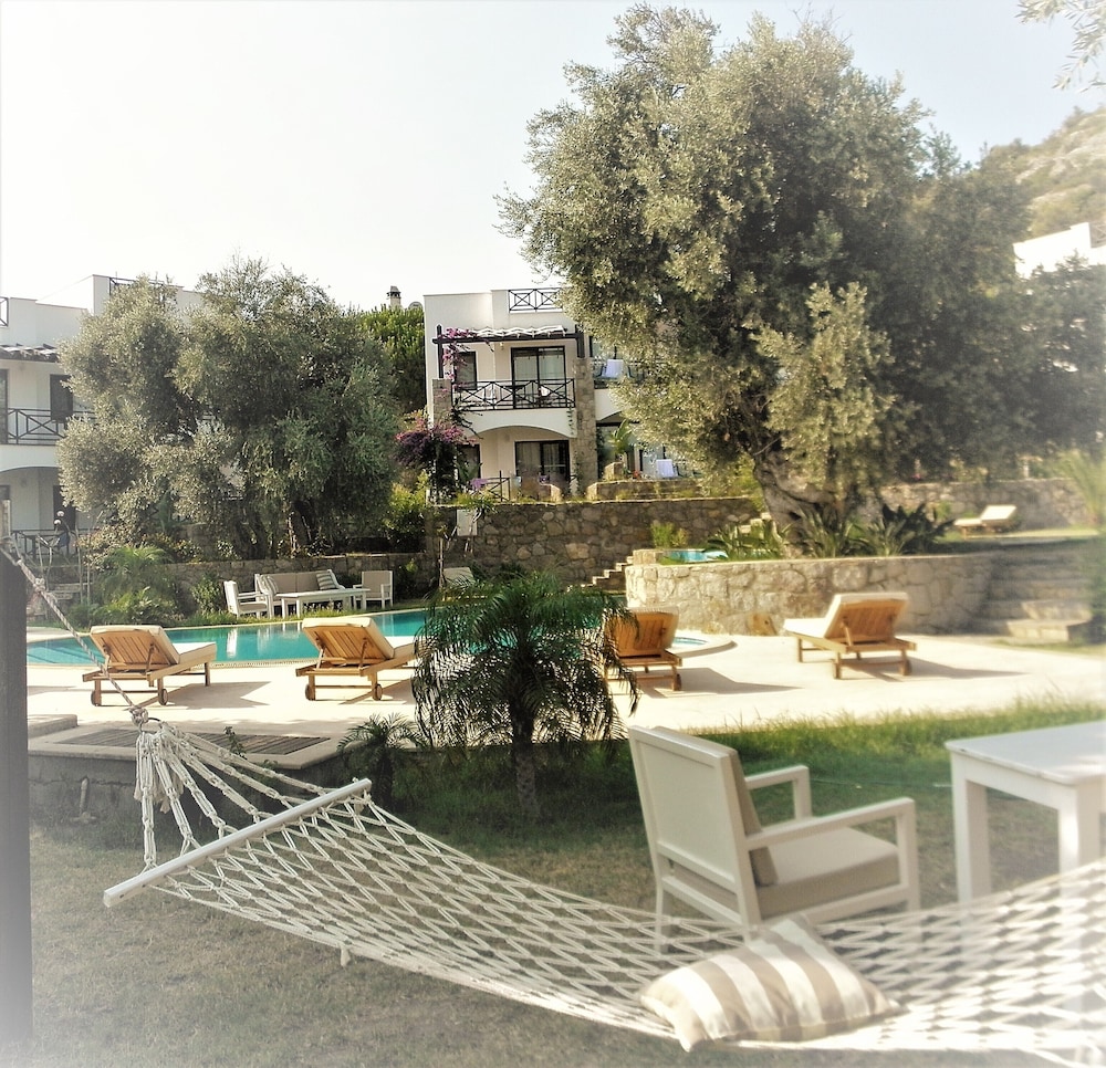Amore Boutique Hotel 49/50