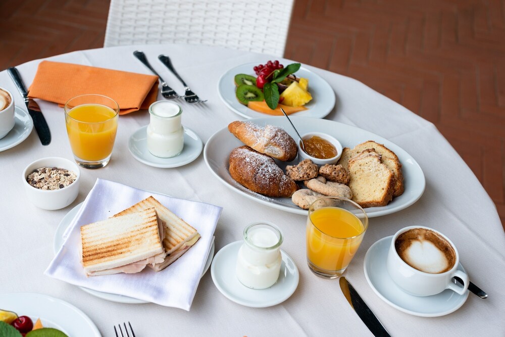 Grand Hotel Terme Di Stigliano 36/53