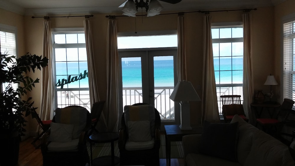Pineapple Villas On Laguna Beach 43/70