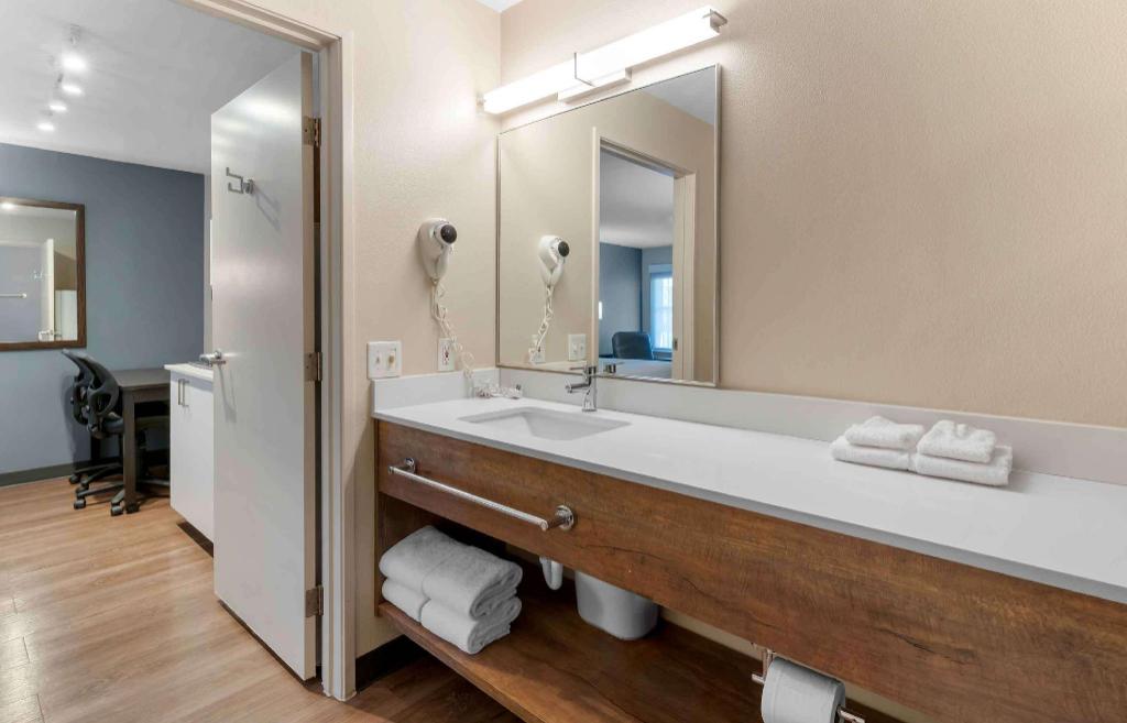 غرفة ديلوكس بسرير كينج لذوي الإعاقة، Extended Stay America San Jose - Milpitas Mccarthy Ranch 6/6
