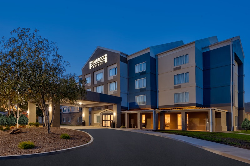 Staybridge Suites Pittsburgh Airport, an IHG Hotel 1/20