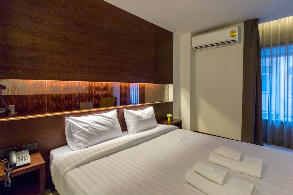 Collection O The Bangkok Airport Link Suite 13/56