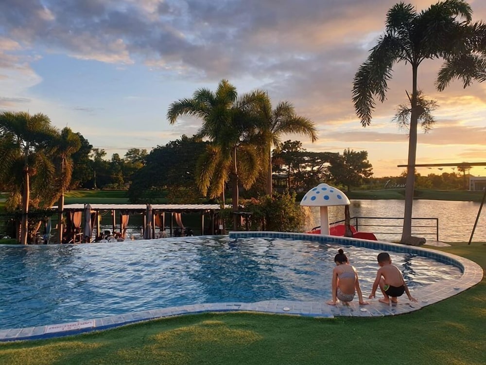 I View Park Resort 9/71