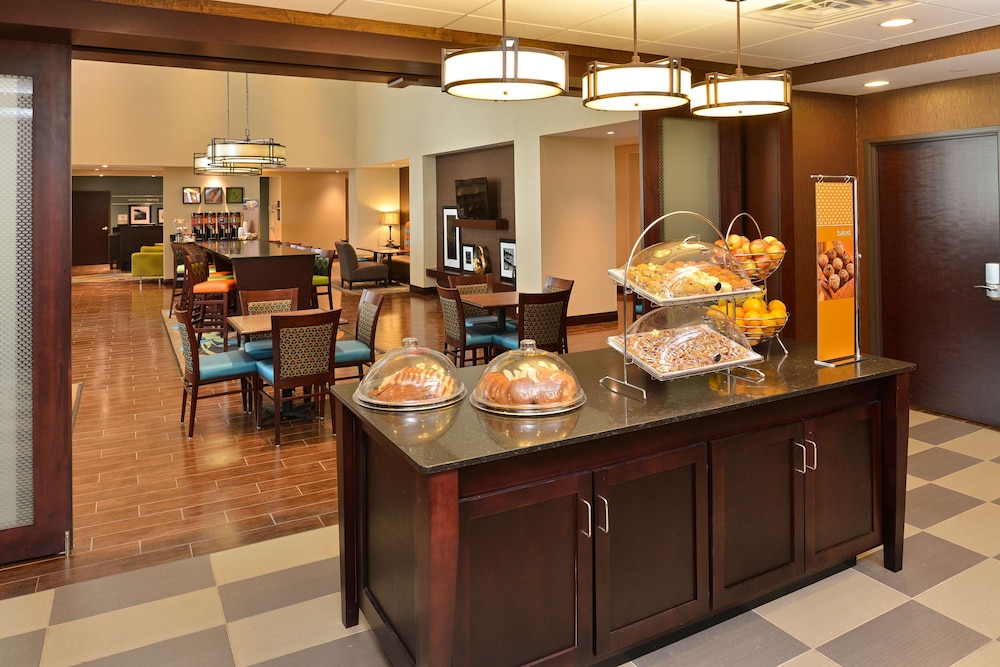 Hampton Inn Suites Harvey New Orleans West Bank 34/57