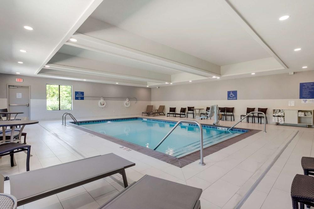 Best Western Plus Choctaw Inn & Suites 24/38