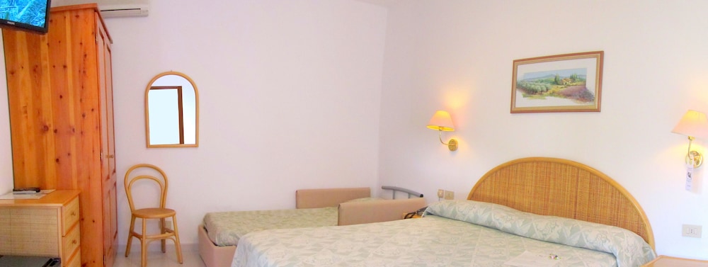 Hotel Montemerlo 27/50