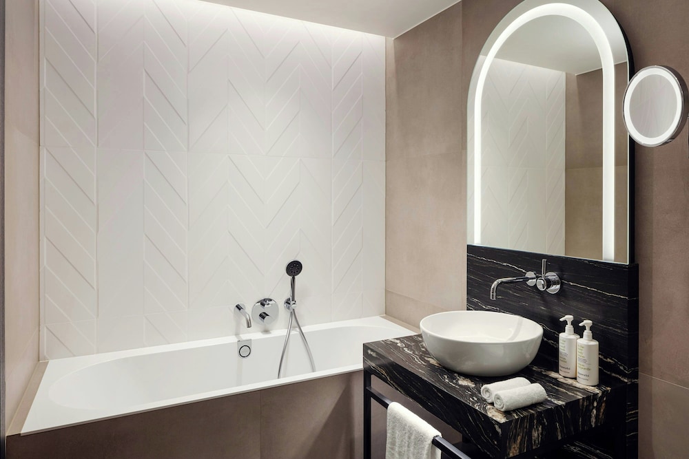 Luxembourg Marriott Hotel Alfa 52/56