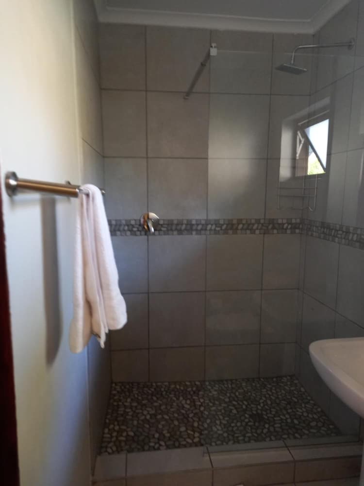 Sand River Guest House 49/50