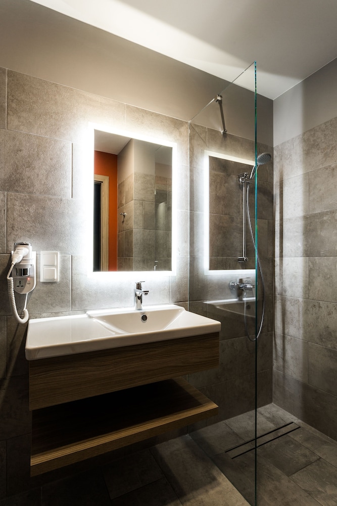 Ibis Styles Warszawa City 17/75