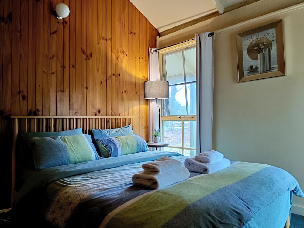 Spa, Cottage, Queen and Twin Beds