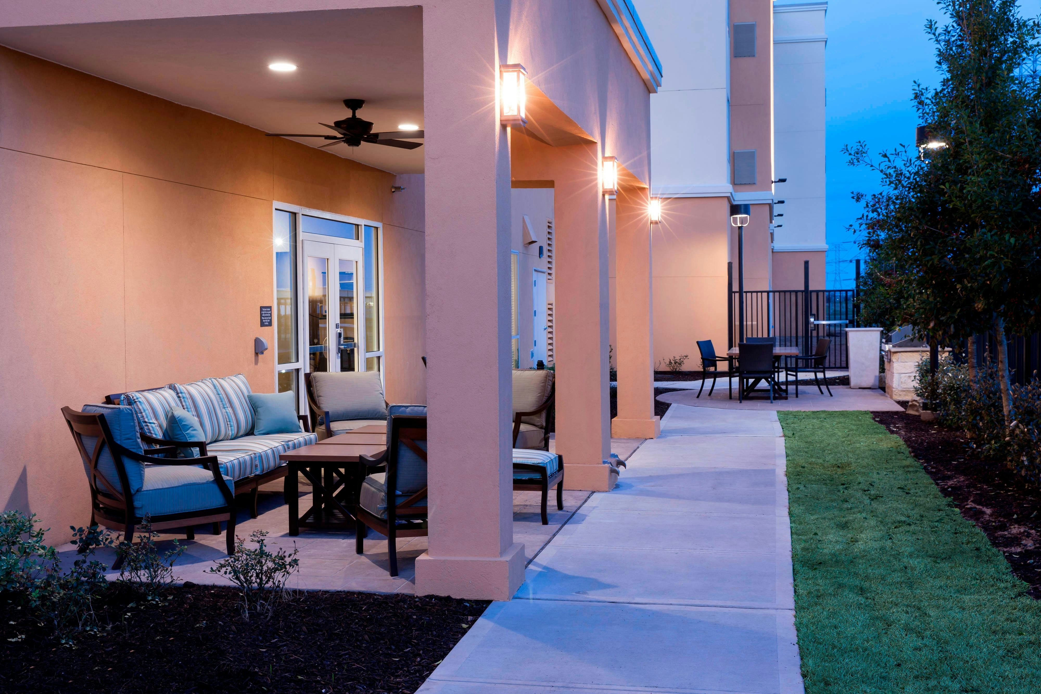 RESIDENCE INN DALLAS PLANO/RICHARDSON 42/42